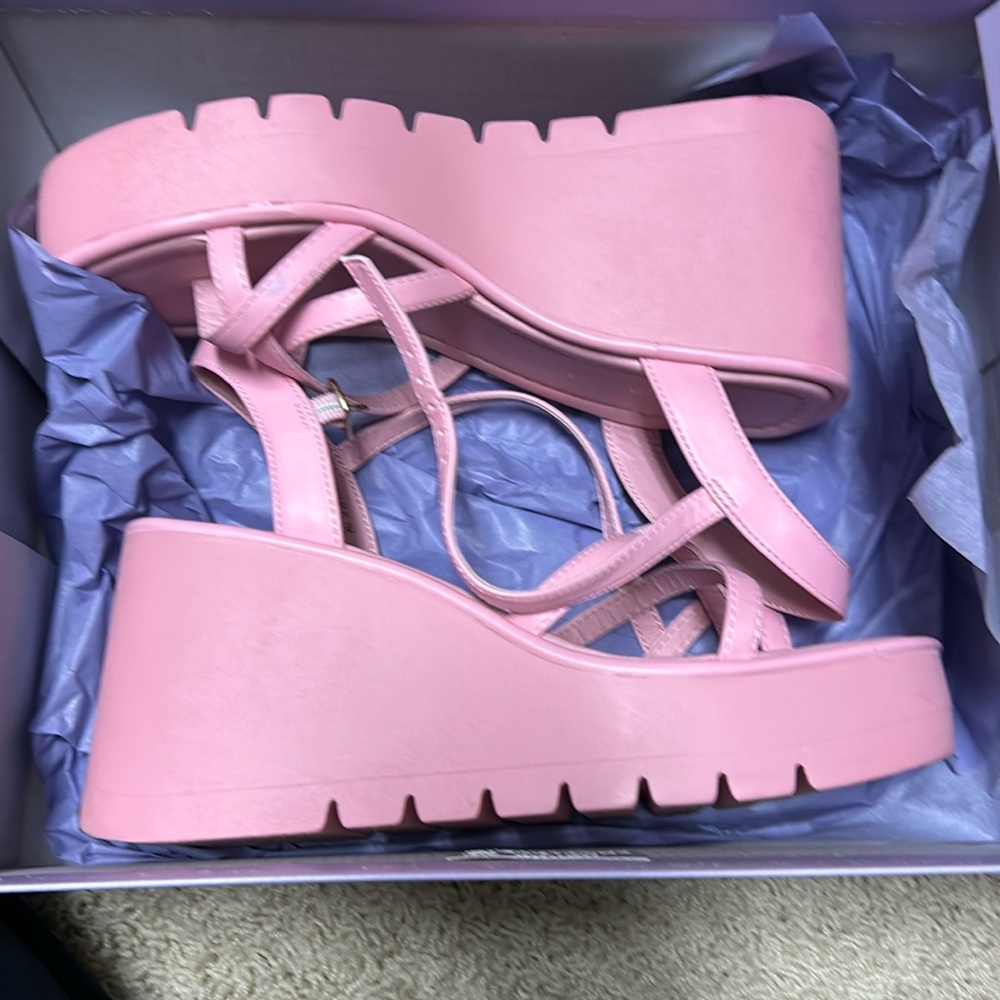 Madden Girl pink wedges